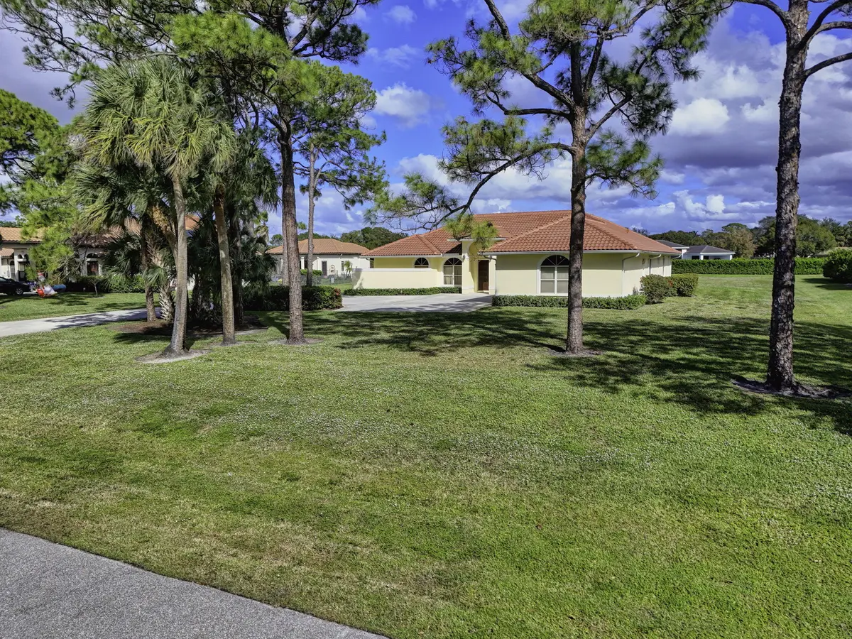 Exterior Front at 5649 Sea Biscuit Road, Palm Beach Gardens