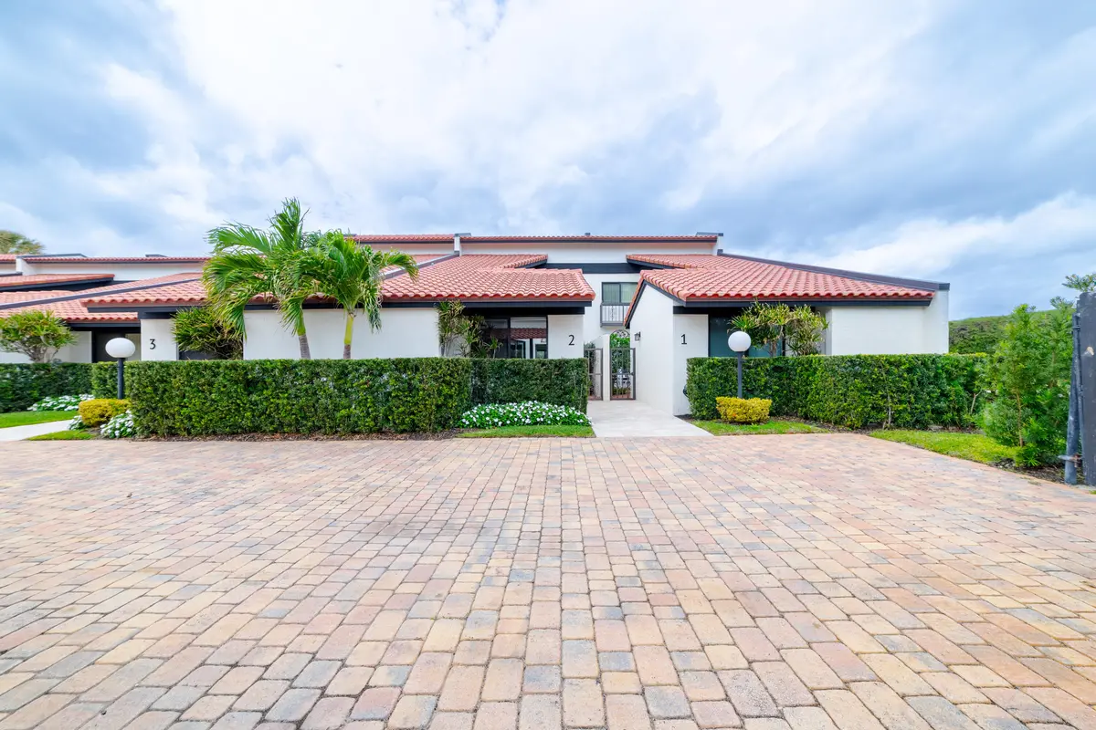 Exterior Front at 3474 S Ocean Boulevard 2, Palm Beach