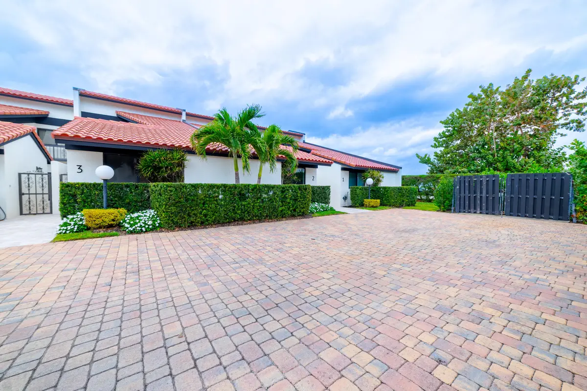 Exterior Front at 3474 S Ocean Boulevard 2, Palm Beach