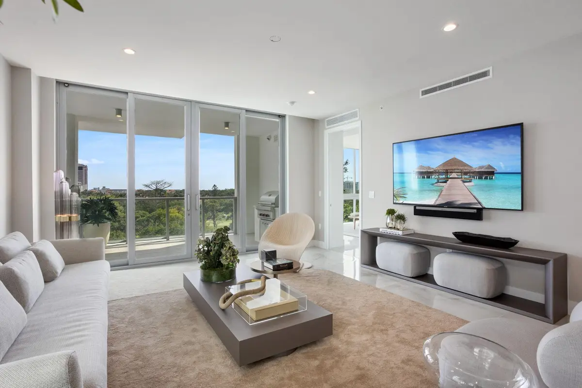 LIVING AREA at 475 E Royal Palm Road 605, Boca Raton