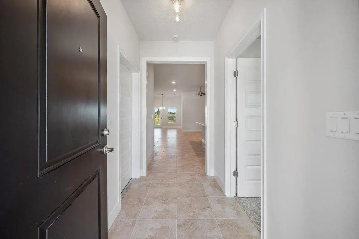 1200 (5) at 8625 Giovanni Avenue, Fort Pierce