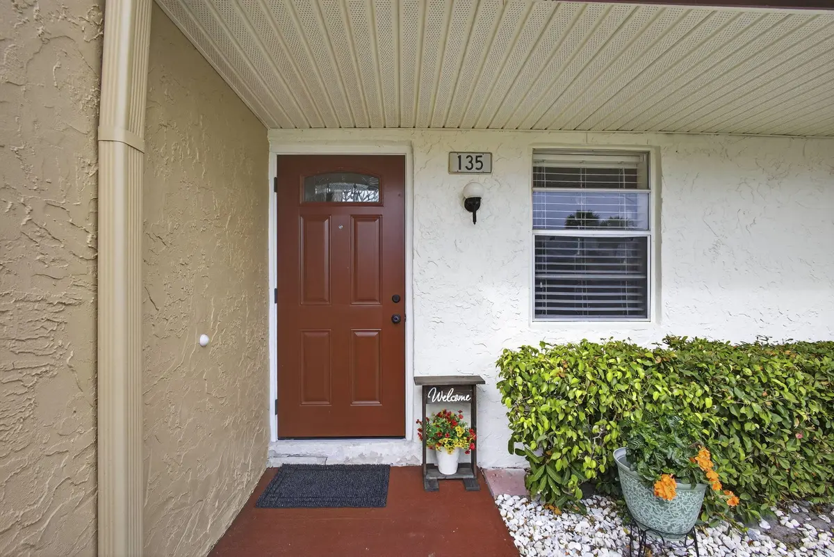 6-web-or-mls-BS1A6650 at 135 Lake Anne Drive, West Palm Beach