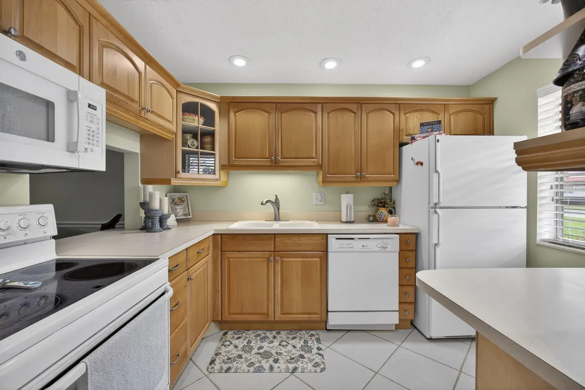 9-web-or-mls-BS1A6703 at 135 Lake Anne Drive, West Palm Beach