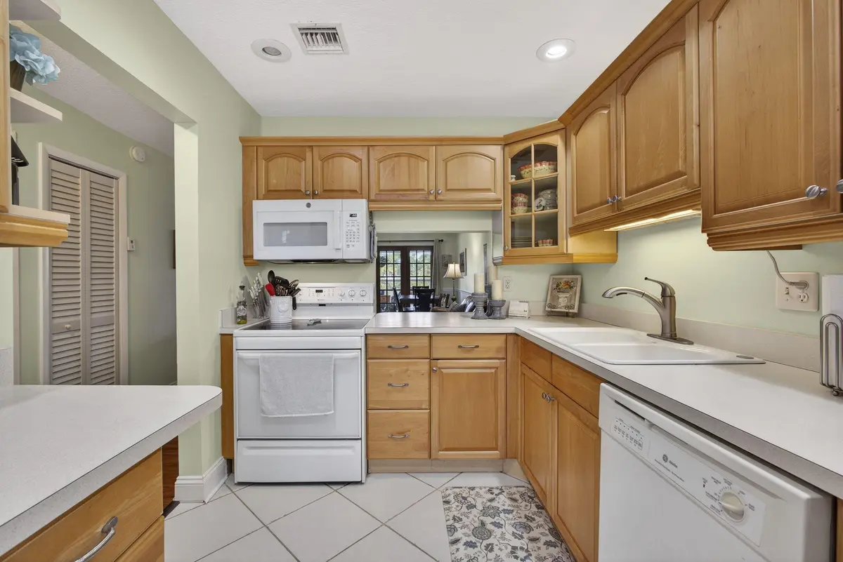 10-web-or-mls-BS1A6710 at 135 Lake Anne Drive, West Palm Beach