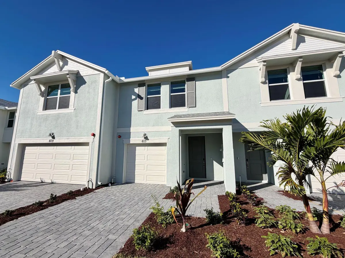 613 Salisbury Cir 2 at 613 Salisbury Circle, Fort Pierce