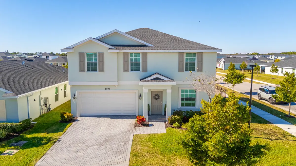 6300 NW Leafmore Lane, Port St. Lucie, FL – photo 1