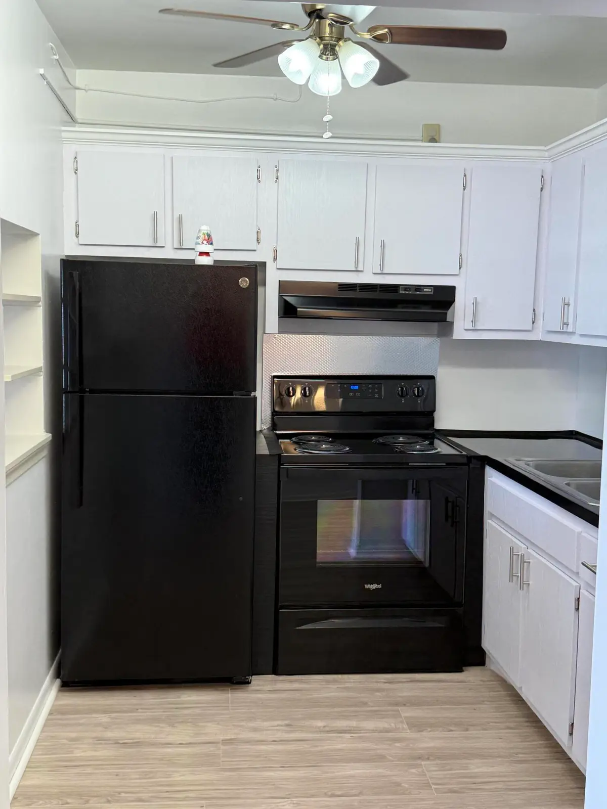 KitchenStrton at 2960 Lake Osborne Drive 209, Lake Worth Beach
