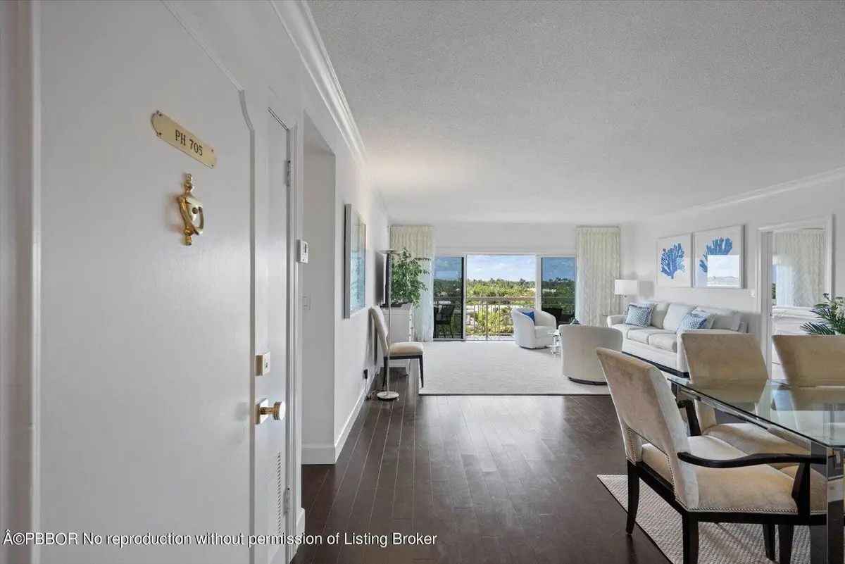 Entry at 250 Bradley Place 705, Palm Beach