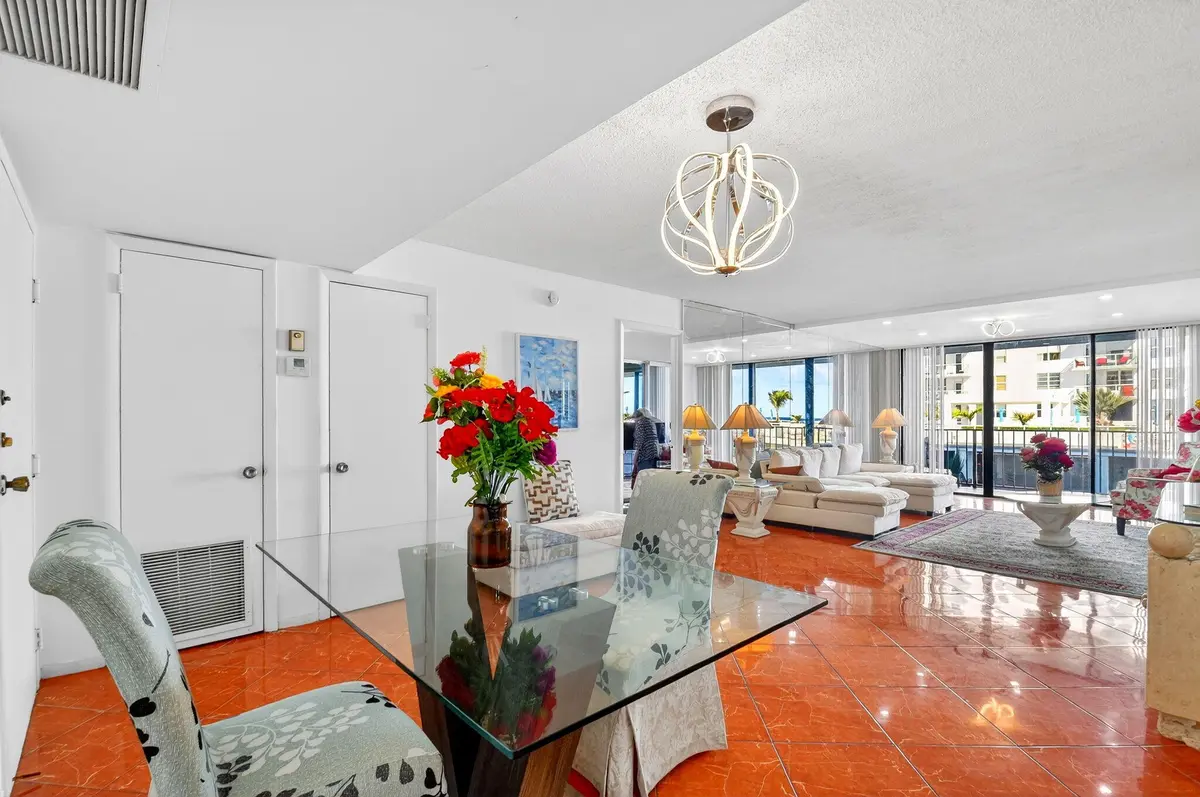 Dining Area at 3456 S Ocean Boulevard 1040, Palm Beach