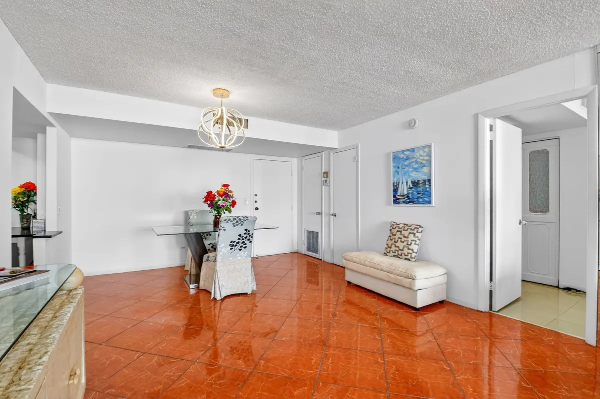 Dining Area at 3456 S Ocean Boulevard 1040, Palm Beach