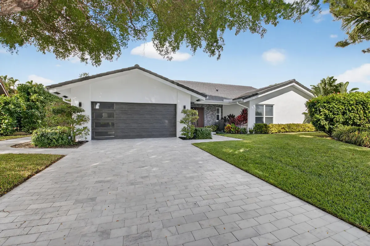 1-web-or-mls-DSC_6310 at 4911 Pineview Circle, Delray Beach