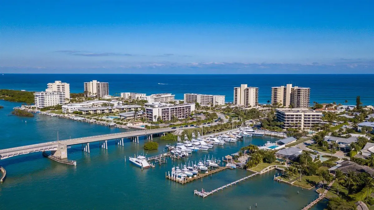 225 Beach Rd #303, Jupiter, FL 33469 (9) at 225 Beach Road Road 303, Tequesta
