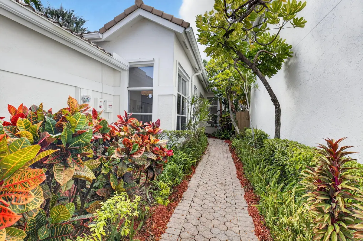 3-web-or-mls-DSC_2174 at 6607 NW 25th Way, Boca Raton