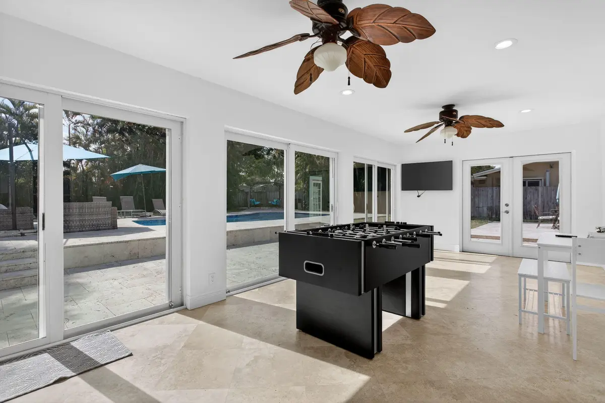 33-web-or-mls-736-6799 at 736 NE 34th Court, Oakland Park