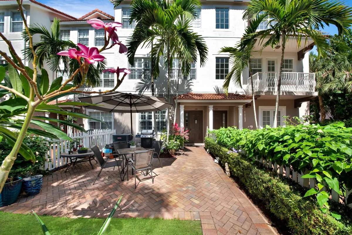 1 (4) at 126 Ocean Cay Way, Hypoluxo