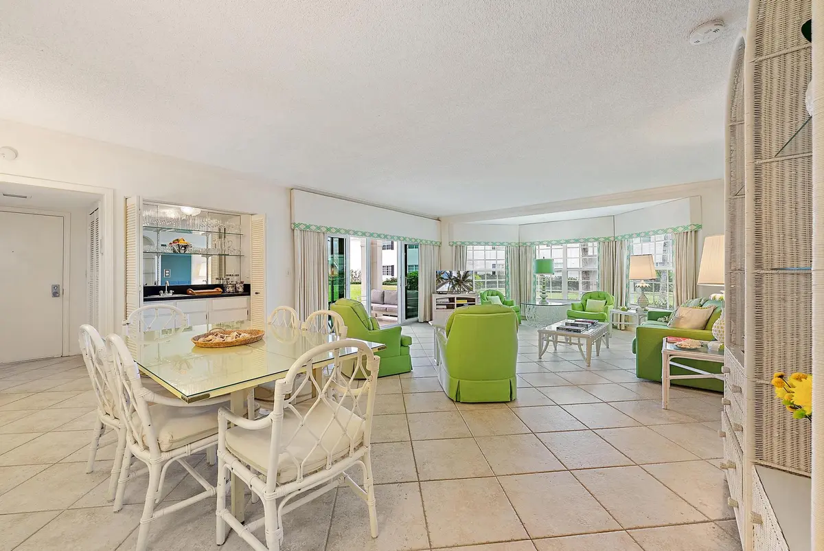 400 S Ocean Blvd 103a-17 at 400 S Ocean Boulevard 103a, Manalapan