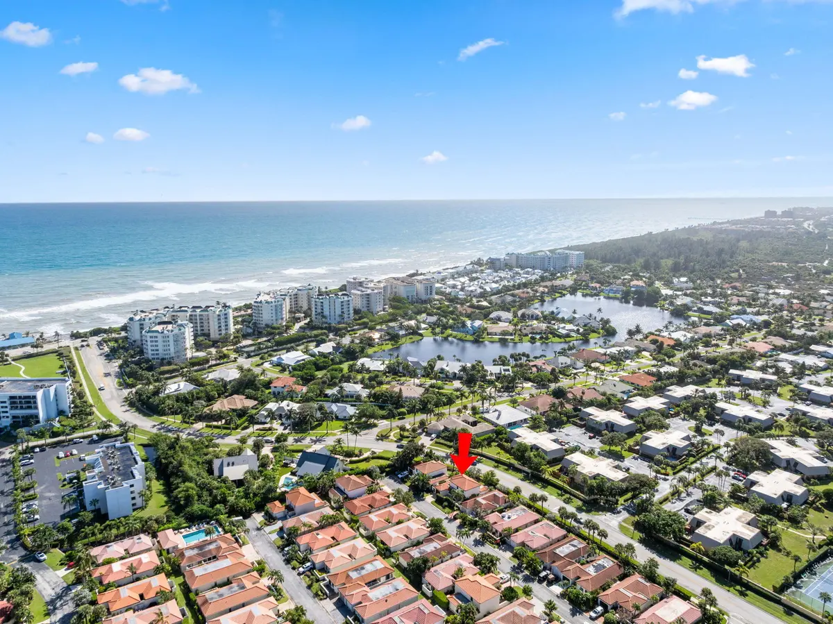 12-web-or-mls-DJI_20251027234449_0168_D_ at 1484 Via Del Sol, Jupiter