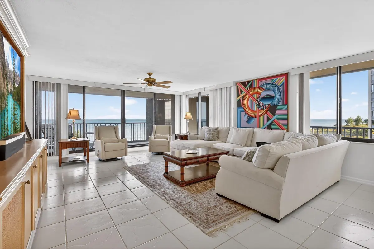 3-web-or-mls-5P1A1578 at 4000 N Highway A1a 502, Hutchinson Island