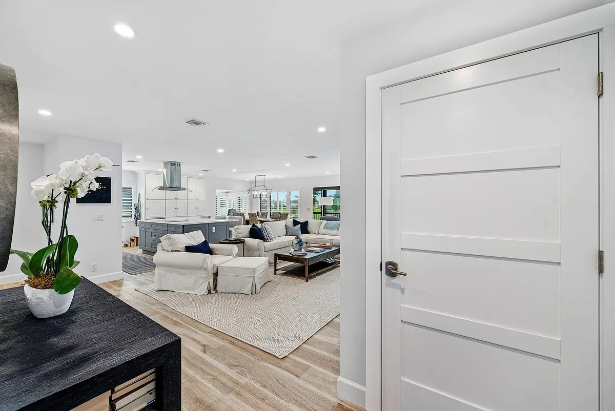 Entry at 10157 Quail Covey Road Hibiscus N, Boynton Beach