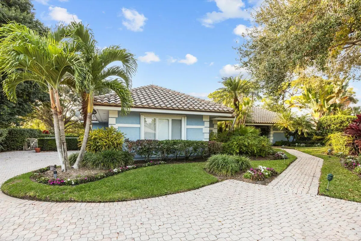 01-coco in-55 at 13505 NW Coco Plum Court, Palm City