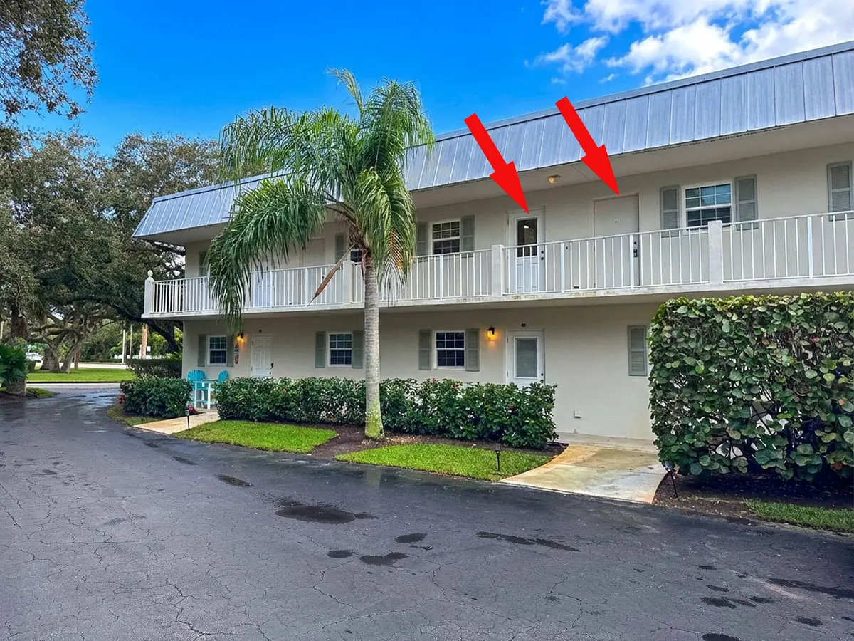 Front1A-unit at 900 Jasmine Lane 9a, Vero Beach