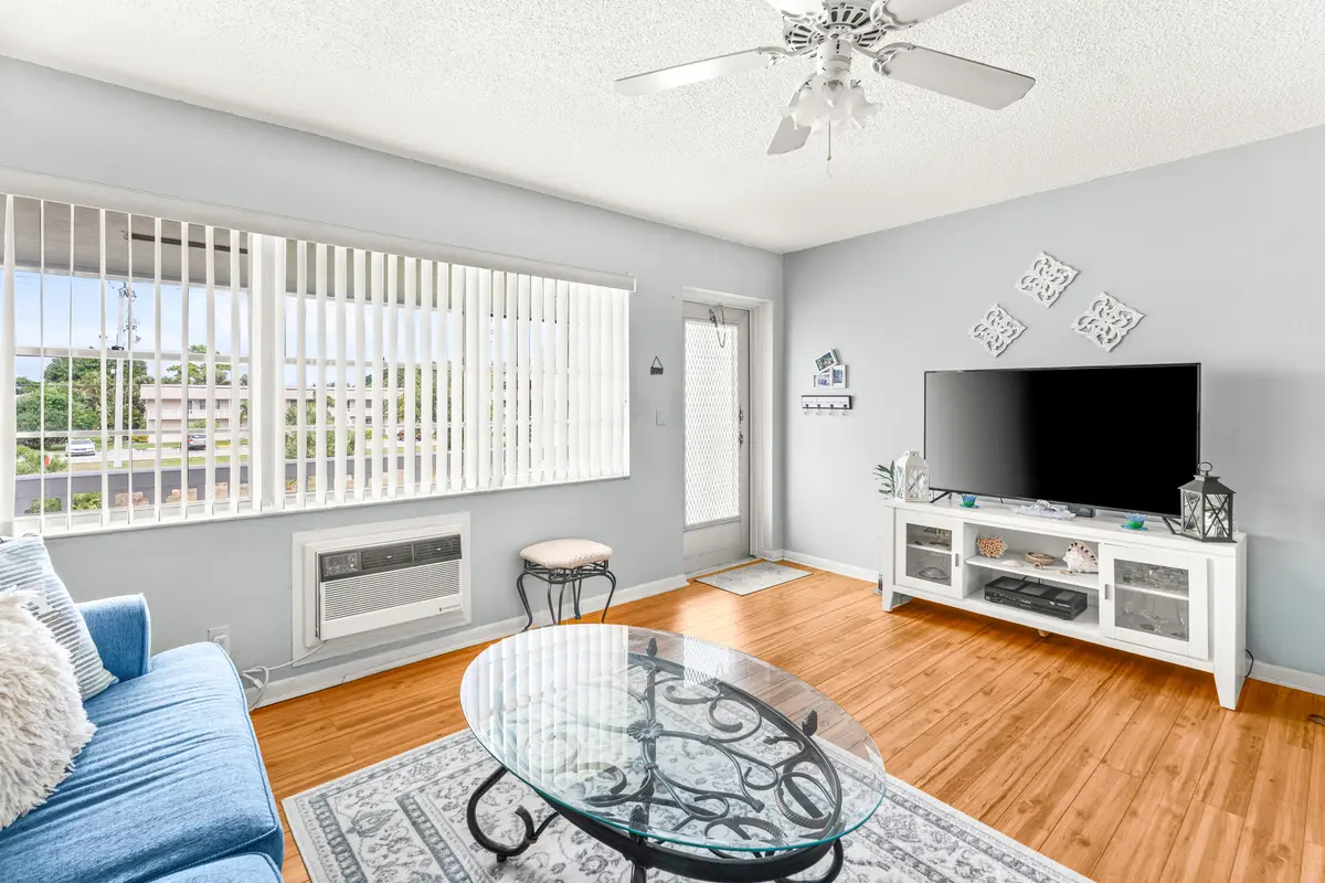living room at 309 Sheffield M 309, West Palm Beach