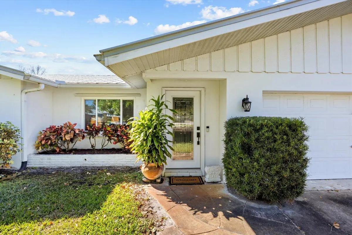 04-pine in-5 at 1346 NW Pine Lake Drive, Stuart