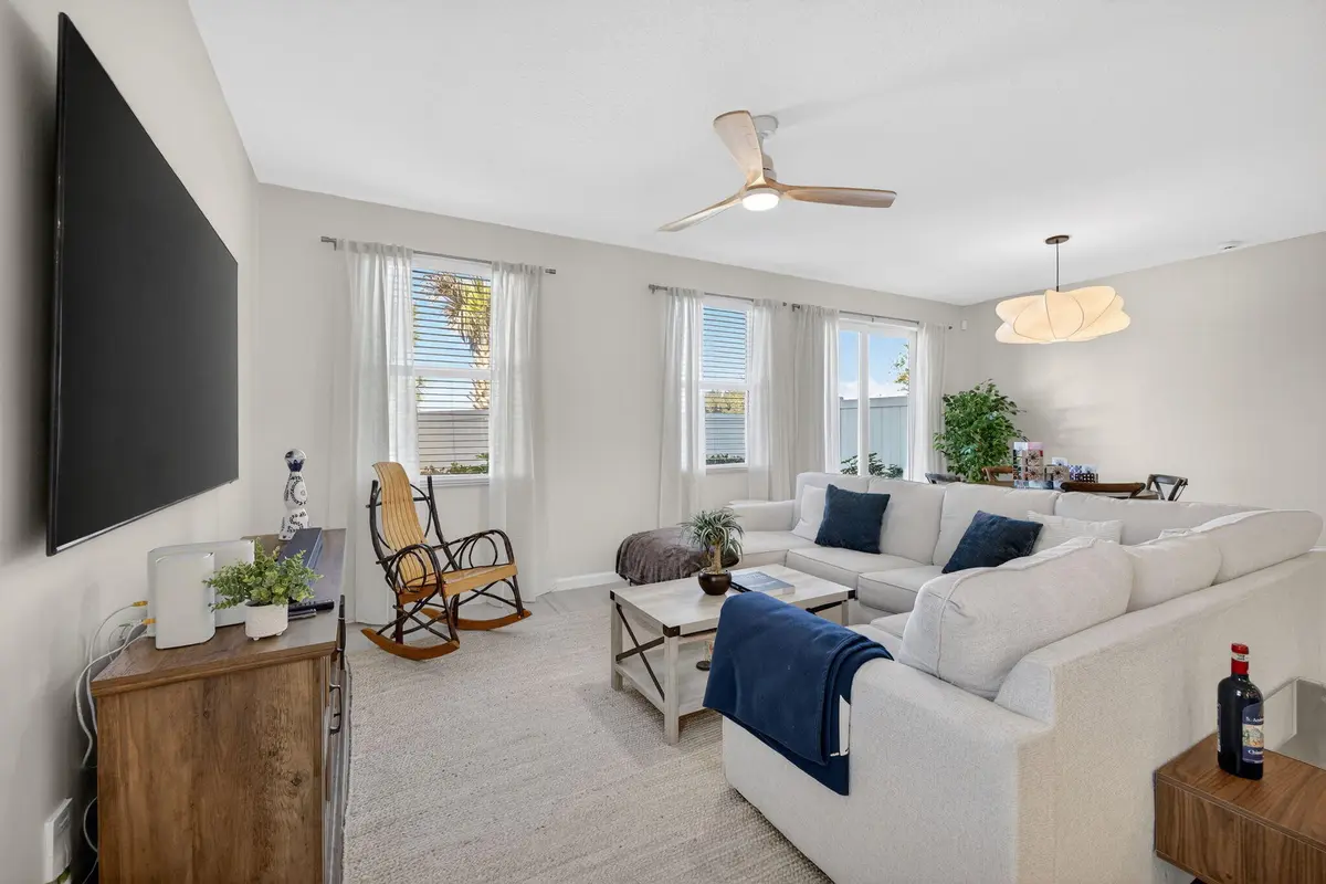 8-web-or-mls-8-print-3A5A2941 at 5624 SE Edgewater Circle, Stuart