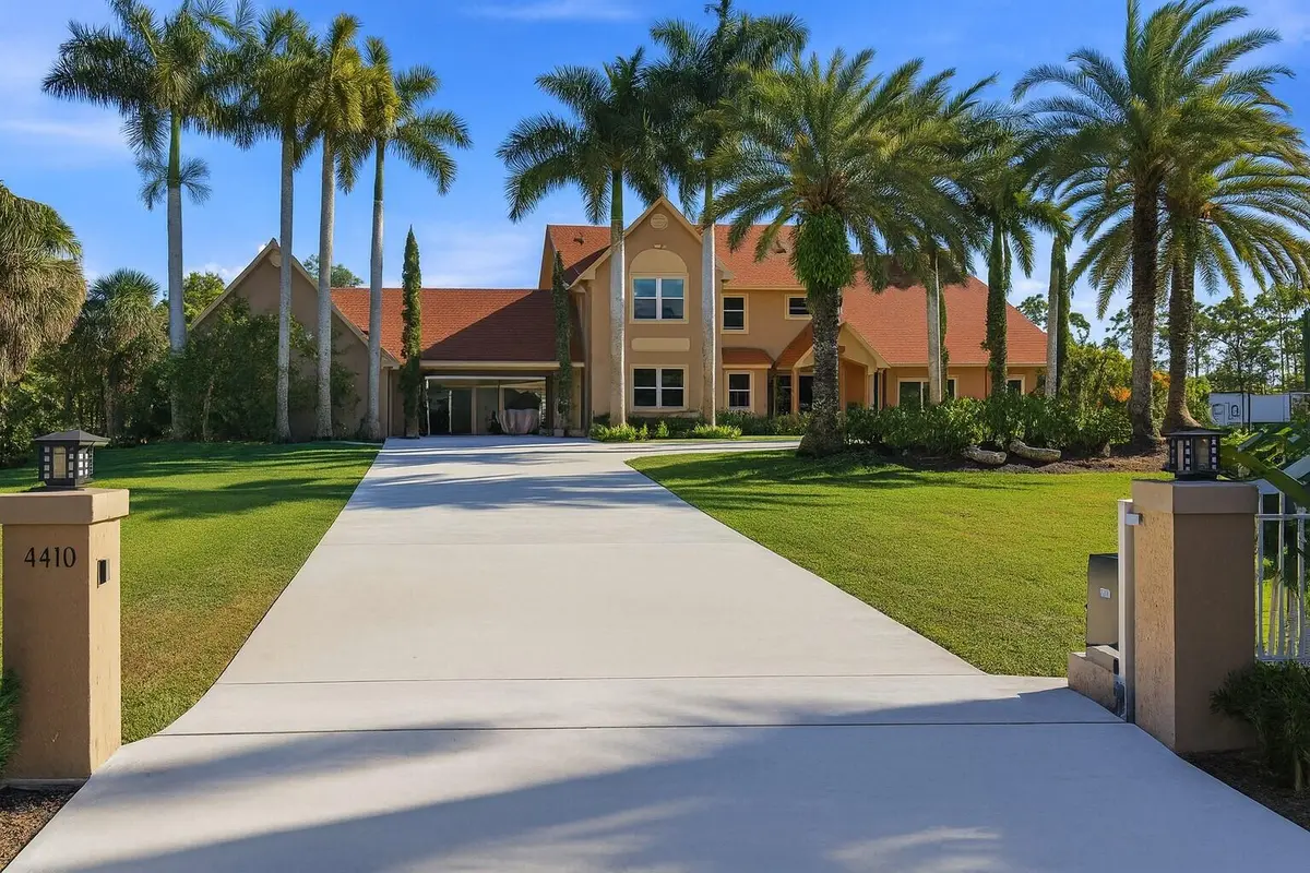 driveway jpg at 14410 64th Way, Palm Beach Gardens