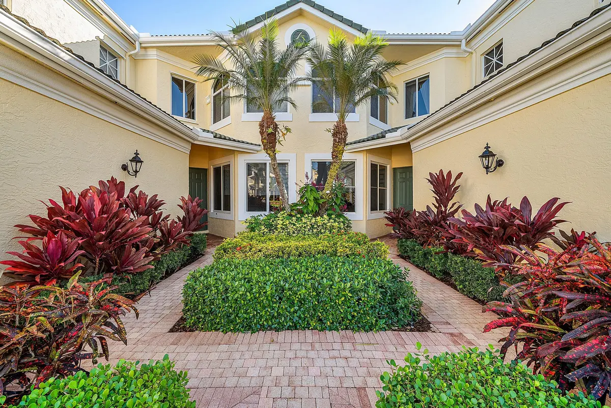 005-115PalmPointCircle-A-PalmBeachGarden at 115 Palm Point Circle A, Palm Beach Gardens