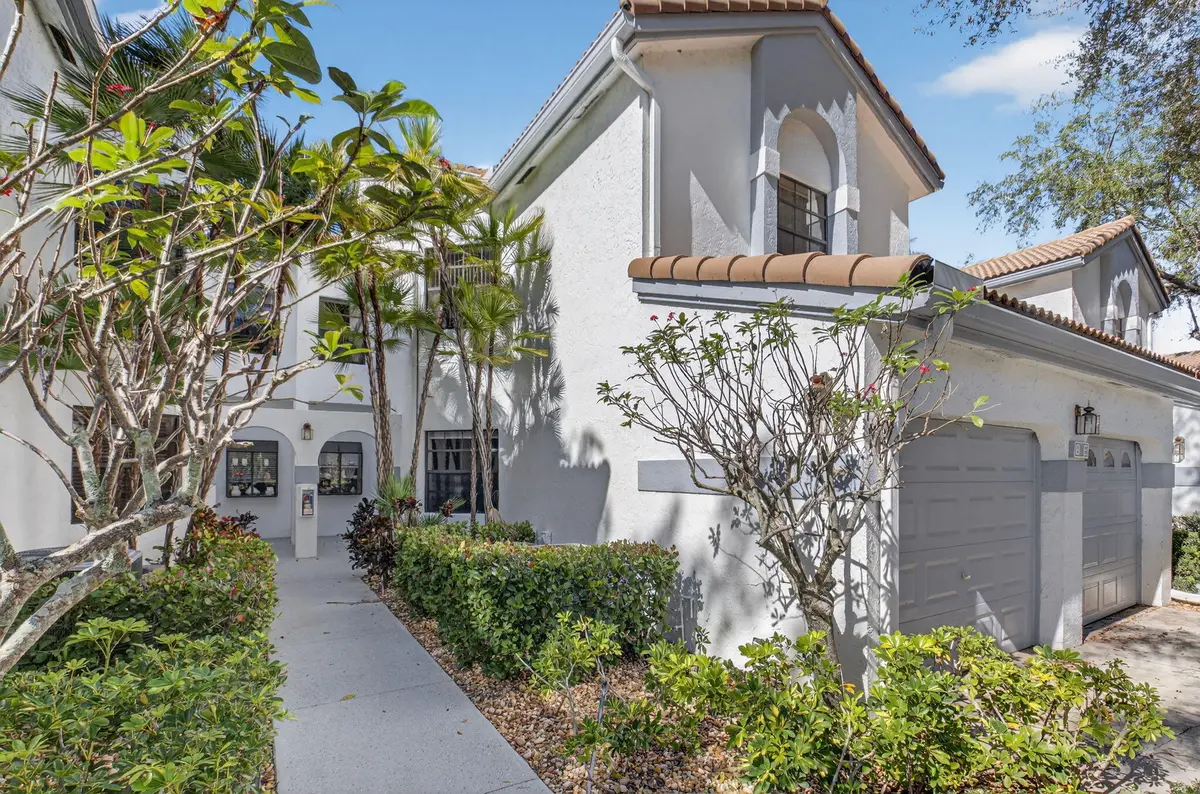 Entrance Path at 5374 Venetia Court B, Boynton Beach