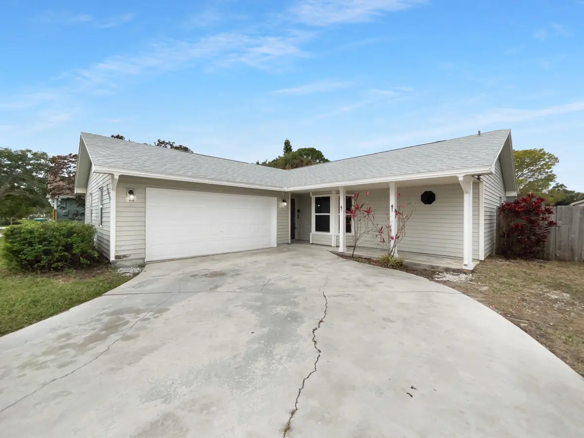 listing_5 at 5409 Hickory Drive, Fort Pierce