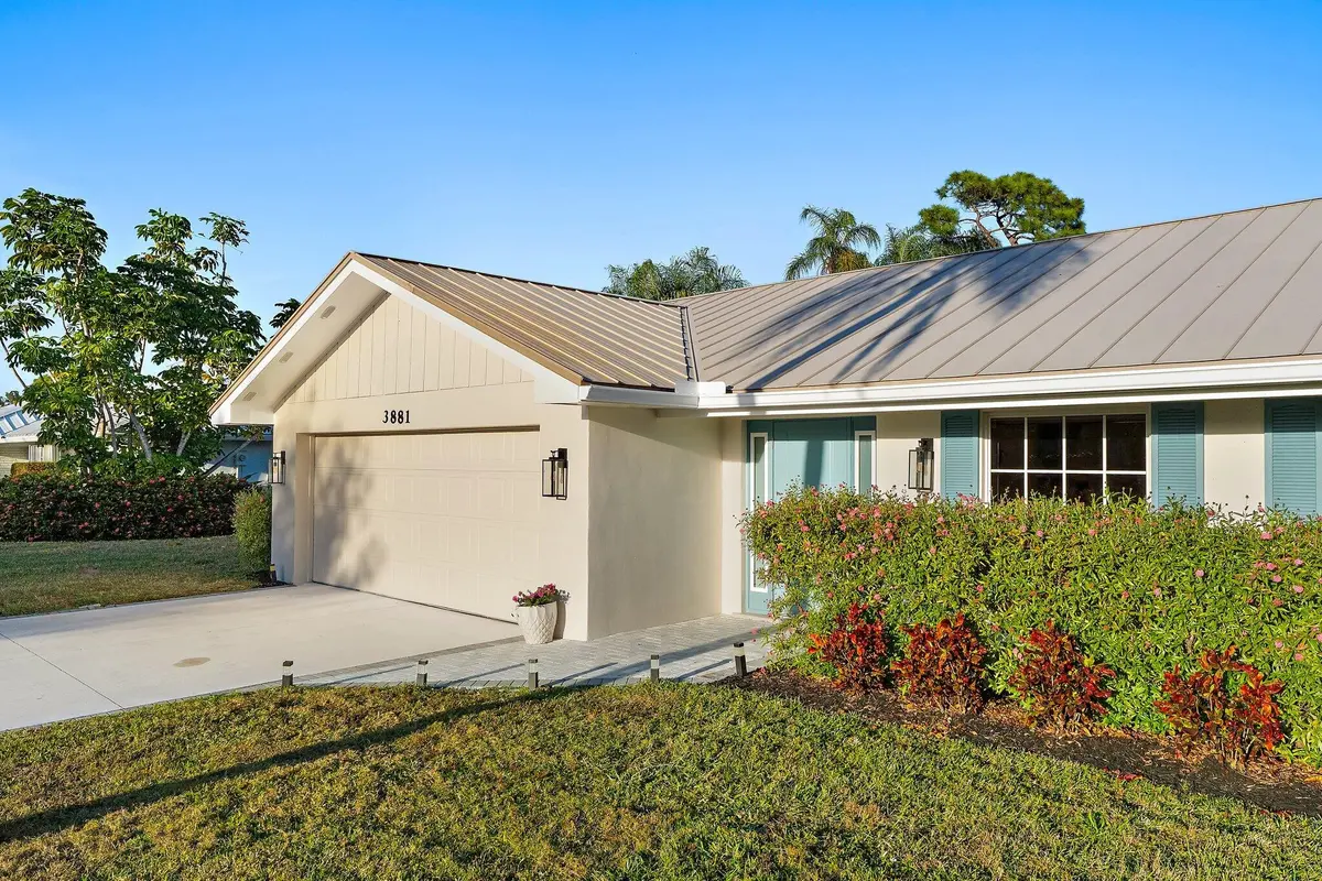 051-3881SEFairwayW-Stuart-SMALL at 3881 SE Fairway, Stuart