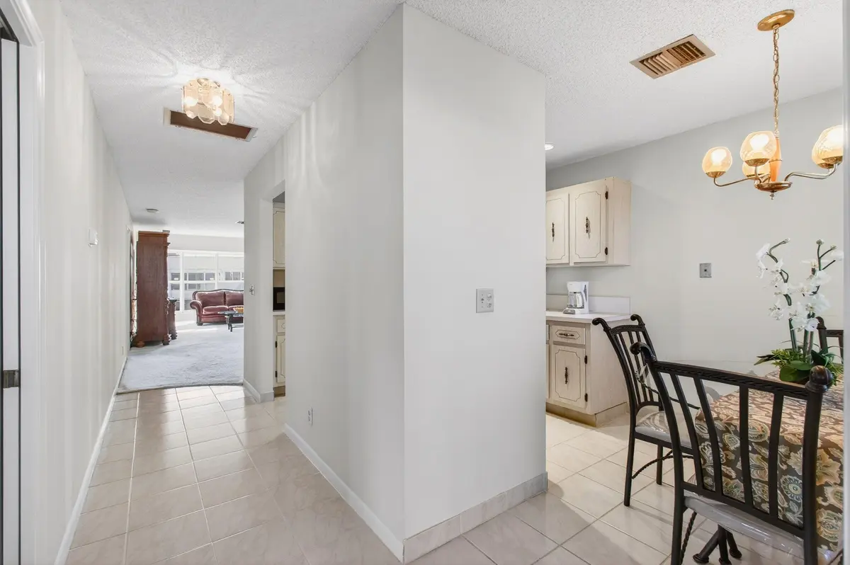 Foyer at 1721 NW 20th Avenue 201, Delray Beach