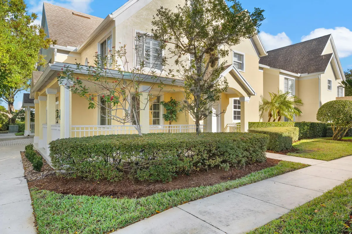 2-web-or-mls-1651 SE Pomeroy St - 2 at 1651 SE Pomeroy Street, Stuart