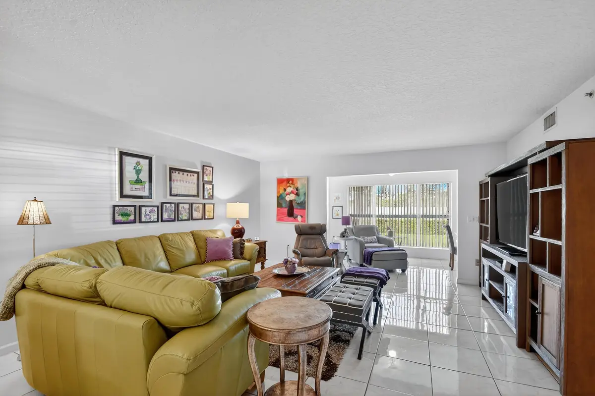 Living room at 5951 Regal Glen Drive 107, Boynton Beach