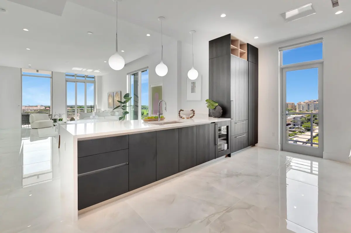 Kitchen Wine Cooler at 475 E Royal Palm Road Ph 906, Boca Raton