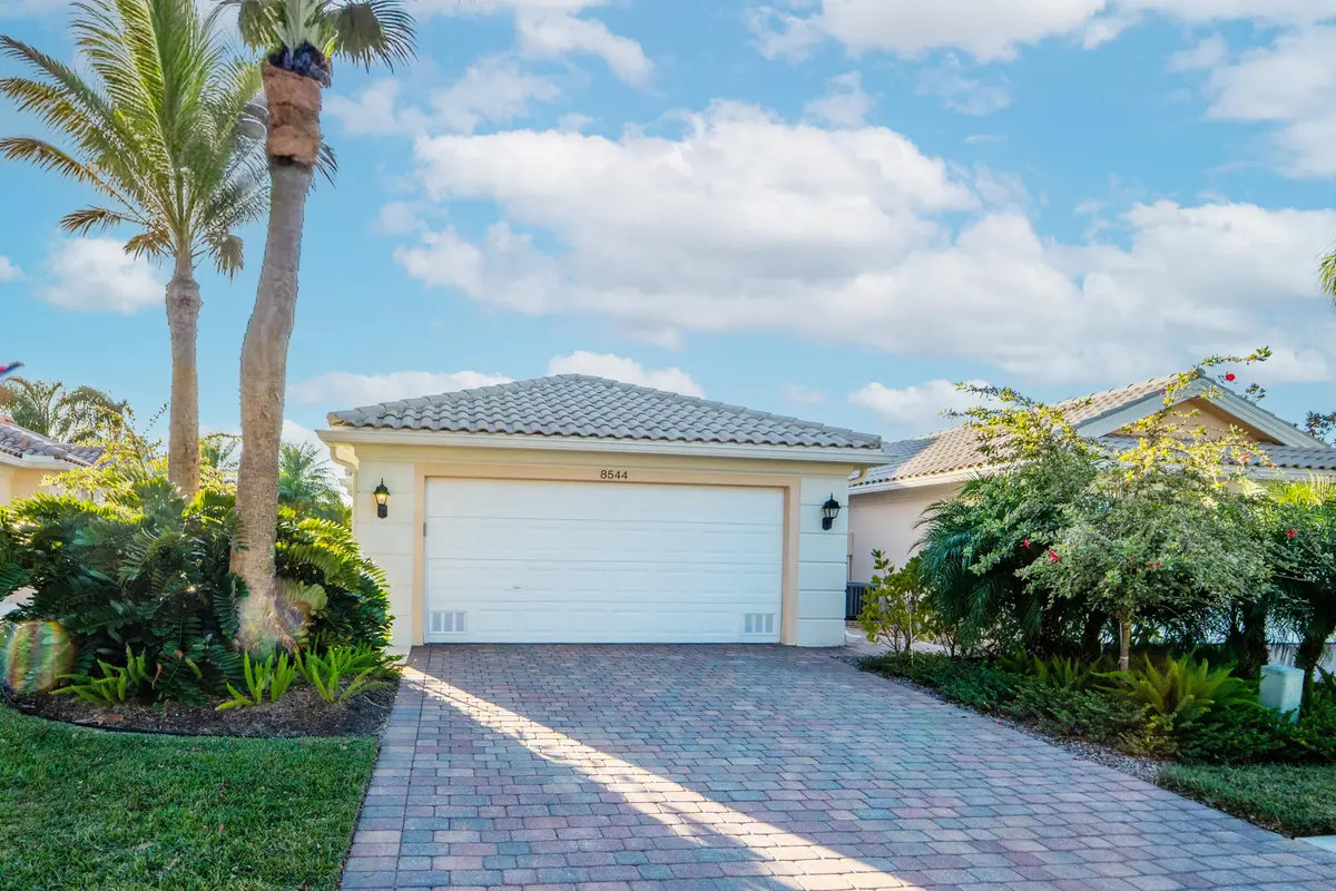 8544 SE Retreat Dr outside-2 at 8544 SE Retreat Drive, Hobe Sound