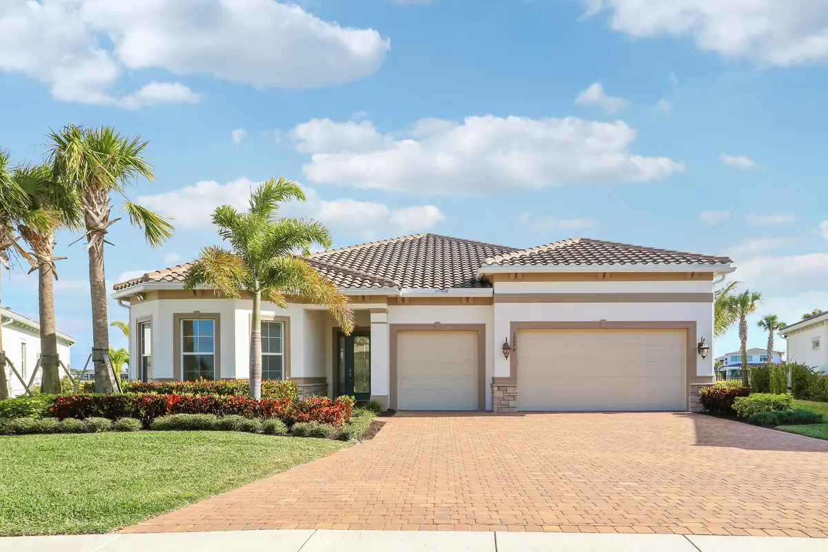 3 Car Garage at 10874 Stellar Circle, Palm Beach Gardens