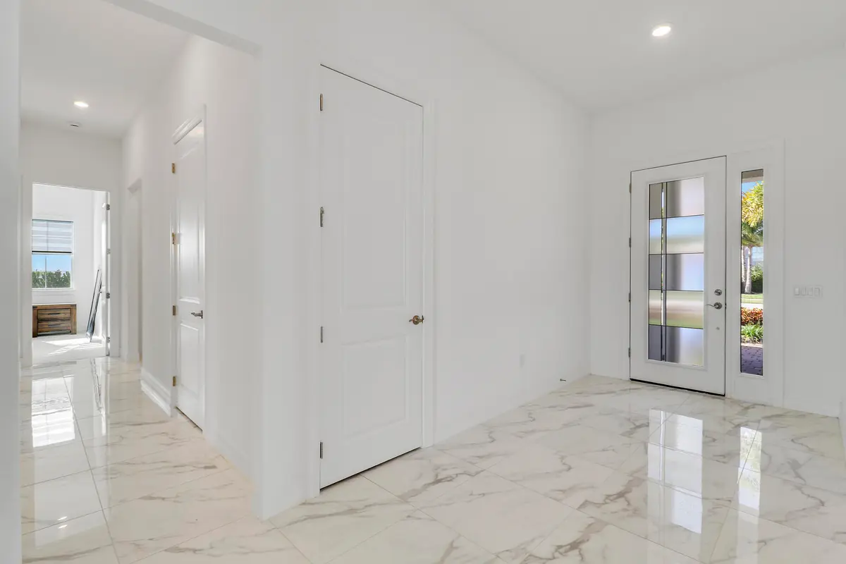 Foyer at 10874 Stellar Circle, Palm Beach Gardens