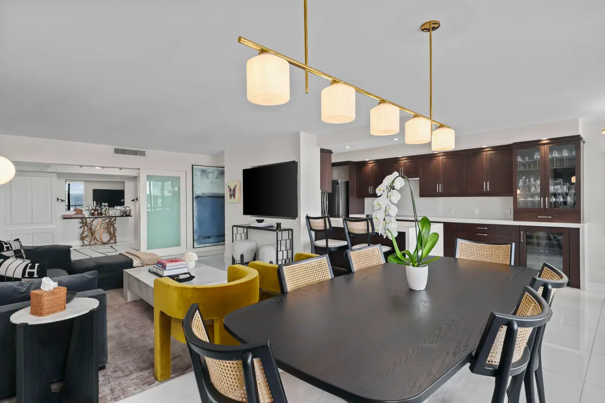 7 - Dining Room at 3140 S Ocean Boulevard 506s, Palm Beach