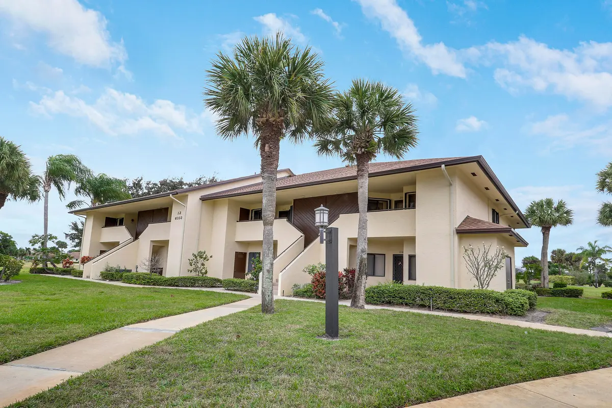 Williamsburg 204 Front building at 6333 SE Williamsburg Drive 204, Hobe Sound