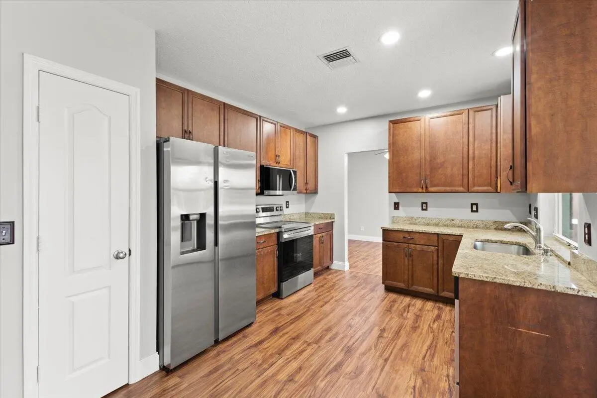 10-424A2403 at 873 NW Waterlily Place, Jensen Beach