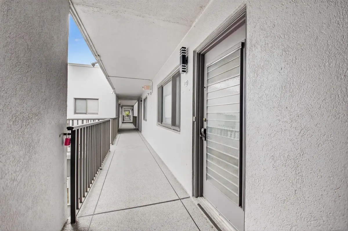 Front Door at 15090 Ashland Place 173, Delray Beach