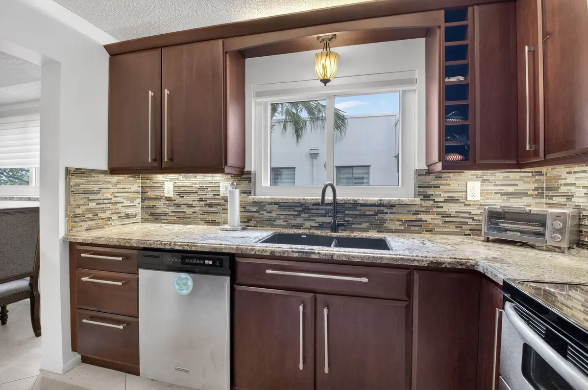 Kitchen 3 at 15090 Ashland Place 173, Delray Beach