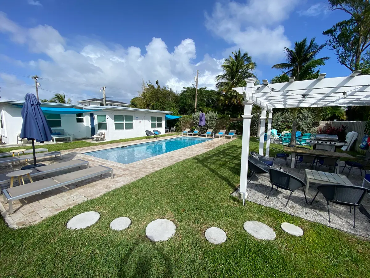 IMG_4190 at 304 SE 3rd Street, Delray Beach