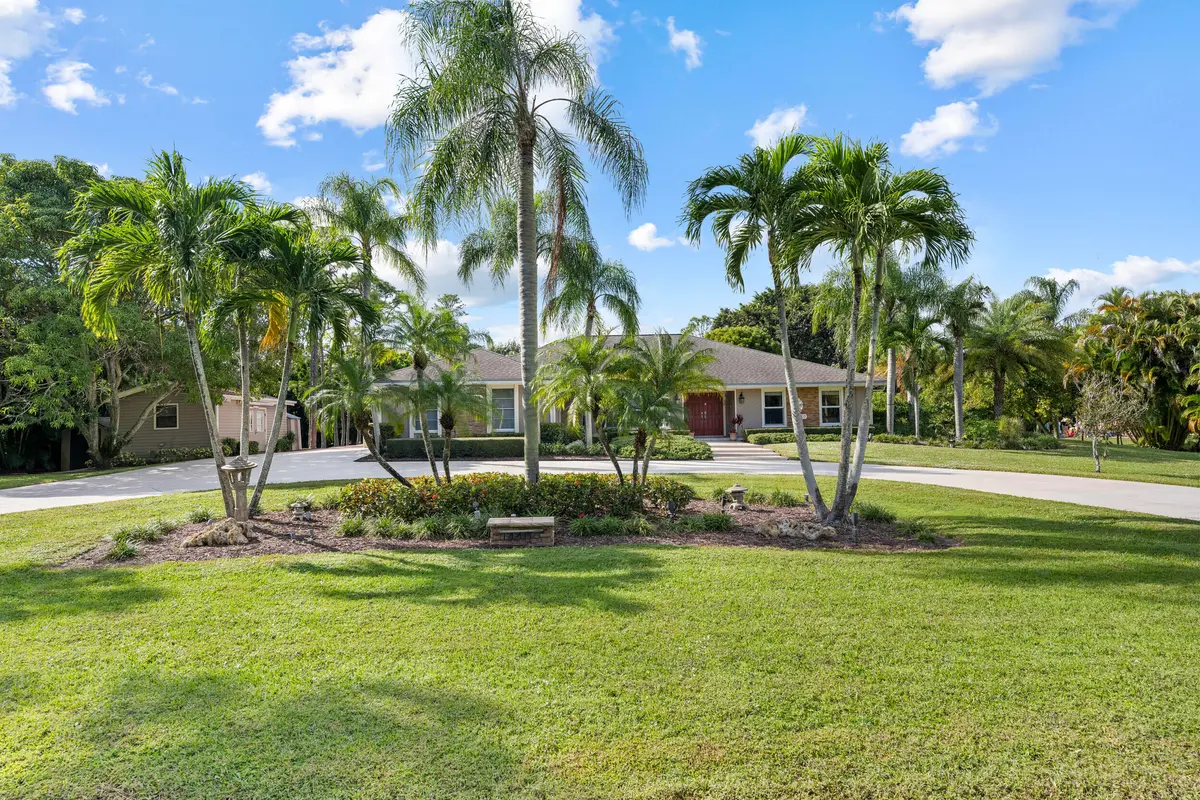 FRONT EXTERIOR at 14409 67th Trail, Palm Beach Gardens