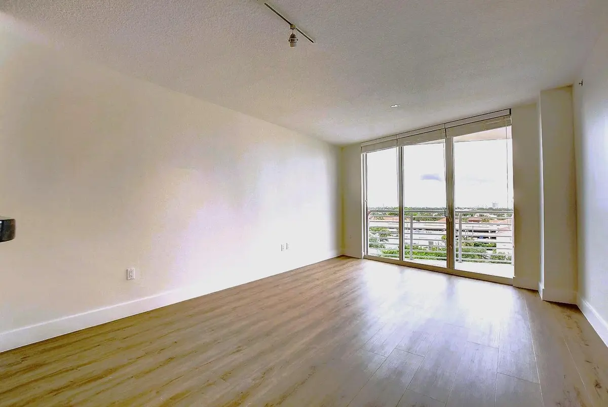 Slade Great2 at 1551 N Flagler Drive 806, West Palm Beach