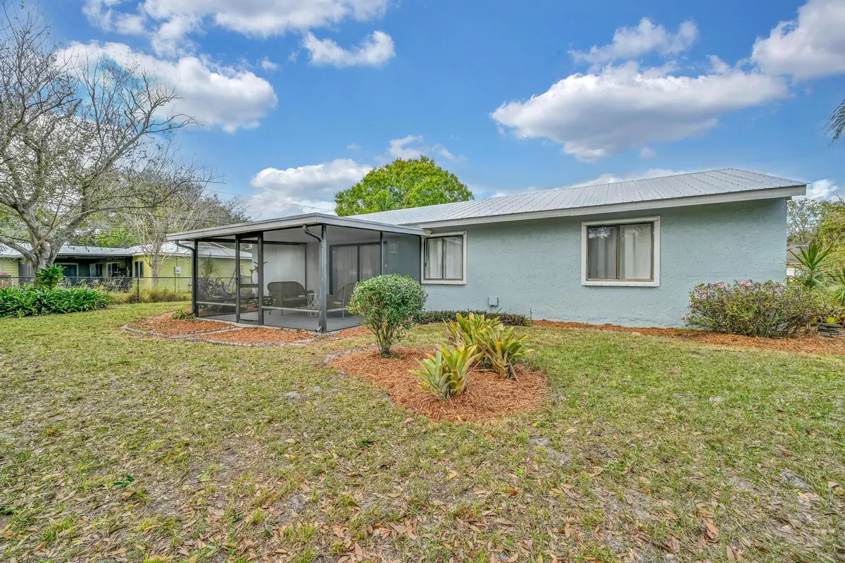 Z63_8684 at 1765 24th Place, Vero Beach