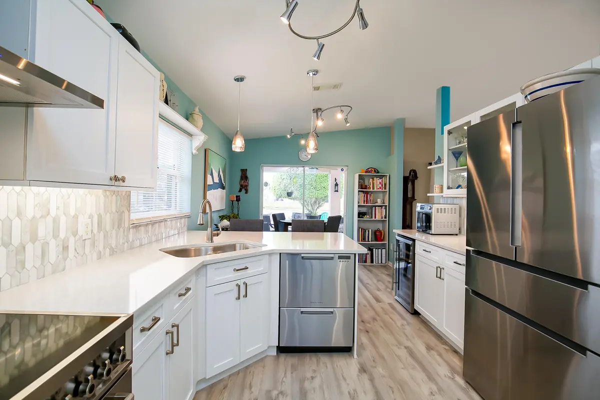 Designer Kitchen at 14196 Cisne Circle, Fort Pierce